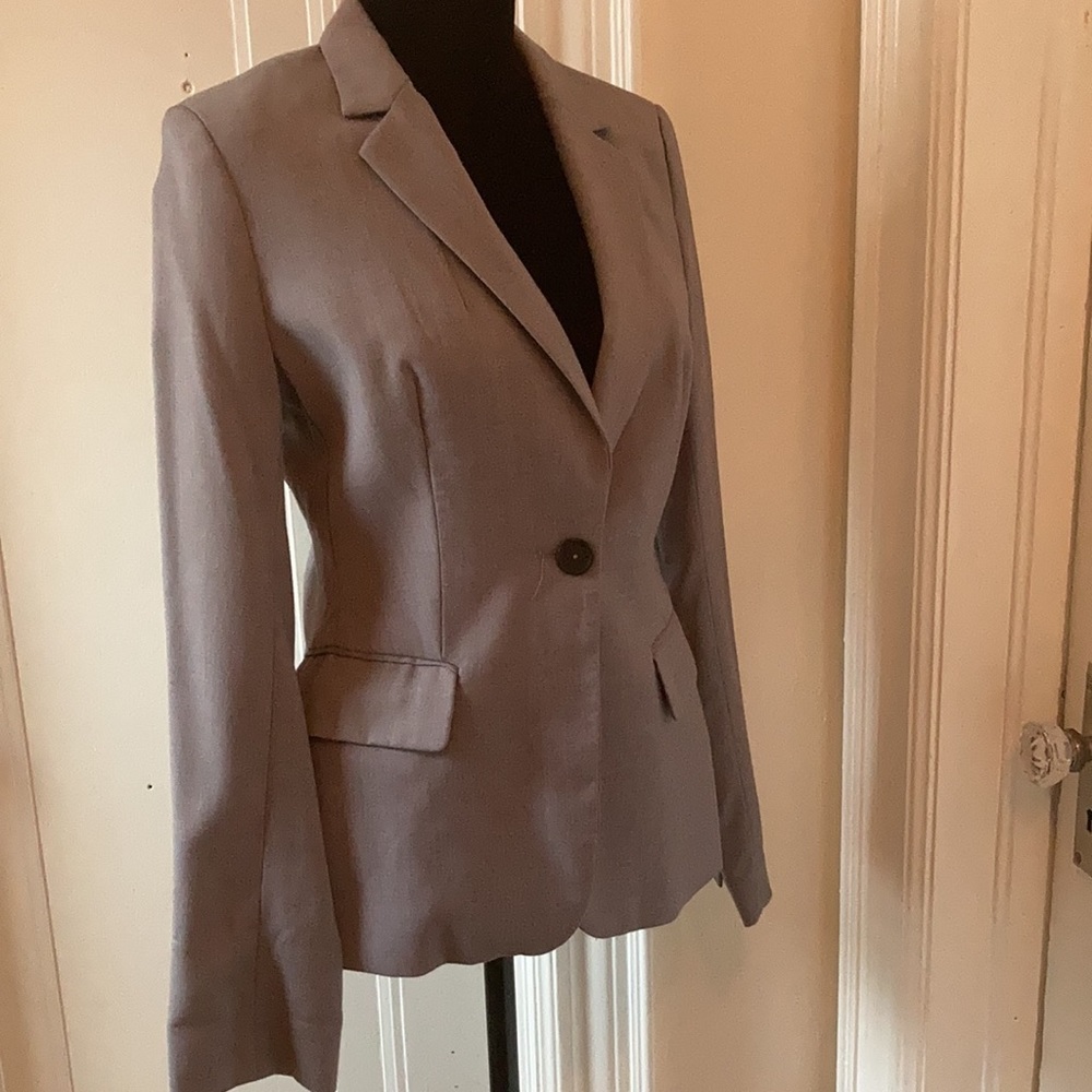 Gray H&M blazer - Picture 3 of 8